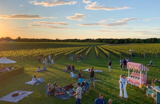 The Sounds of Summer at the Wine Stand Wolffer