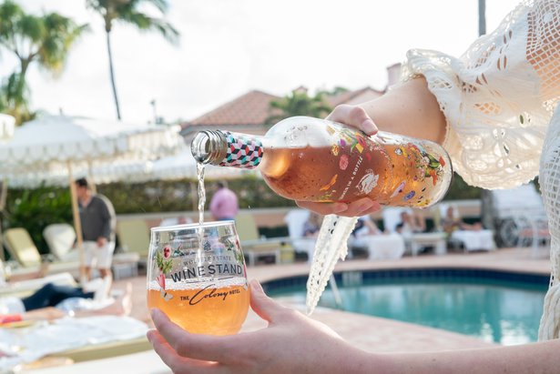 Pouring-Colony-Palm-Beach